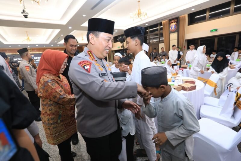 Berbagi Takjil dan Buka Puasa Bersama, Kapolri Perkuat Sinergi dengan Media dan Masyarakat. Foto: ist